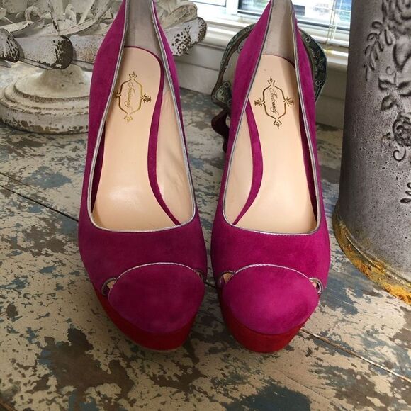 NEW Footcandy Crissy Fuchsia, Red & Blue Suede Barbiecore Y2K Platform Heels NIB - Picture 3 of 15